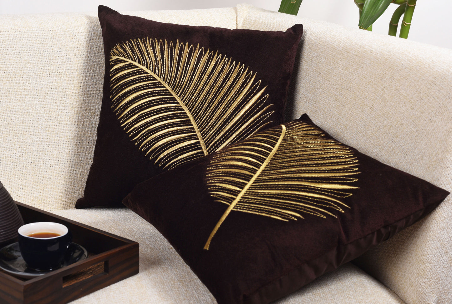 Funda de Cojín con Hojas