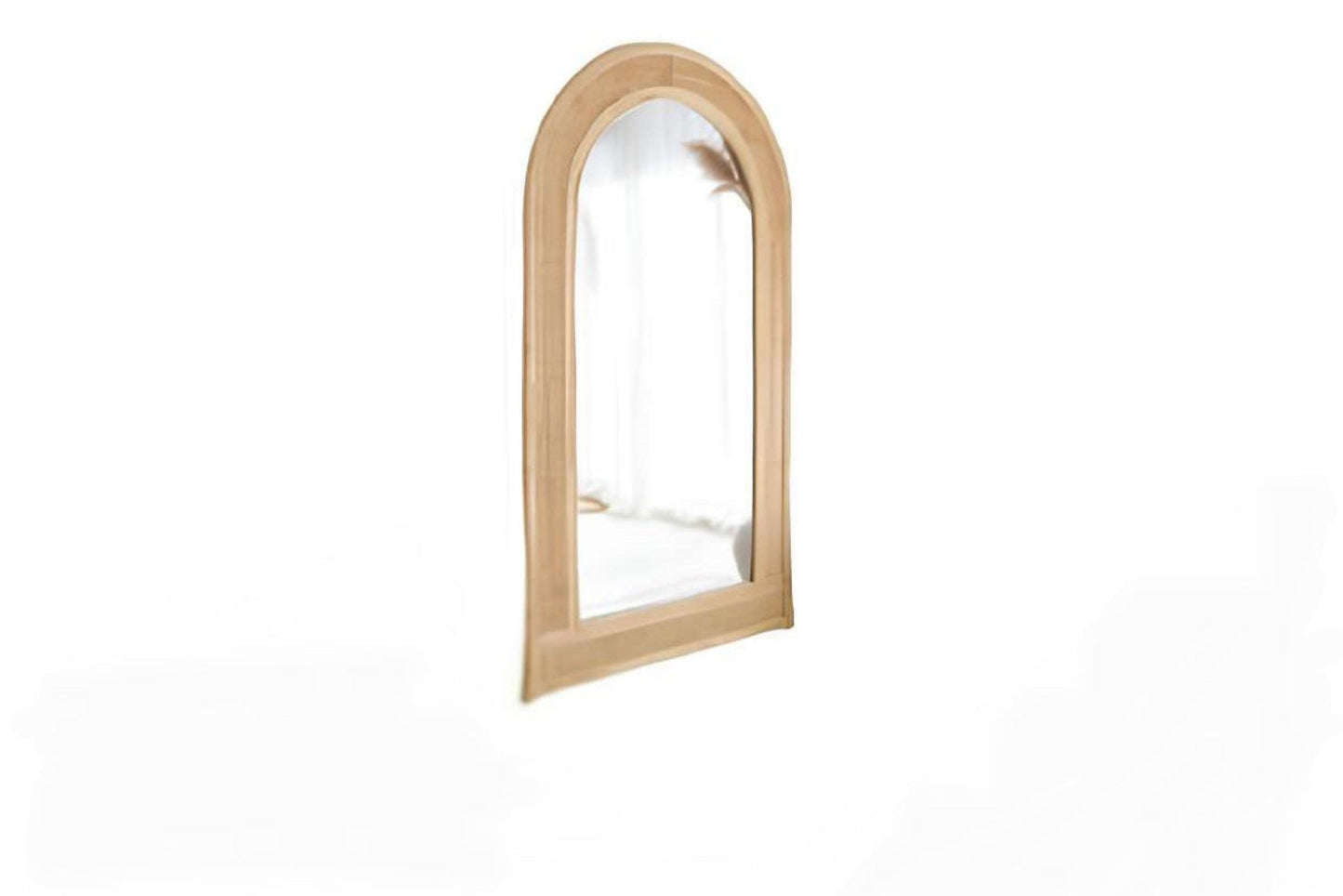 Espejo de pared de ratán arqueado