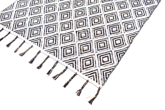 Alfombra de Algodón Shaggy – Patrón de Diamante con Flecos