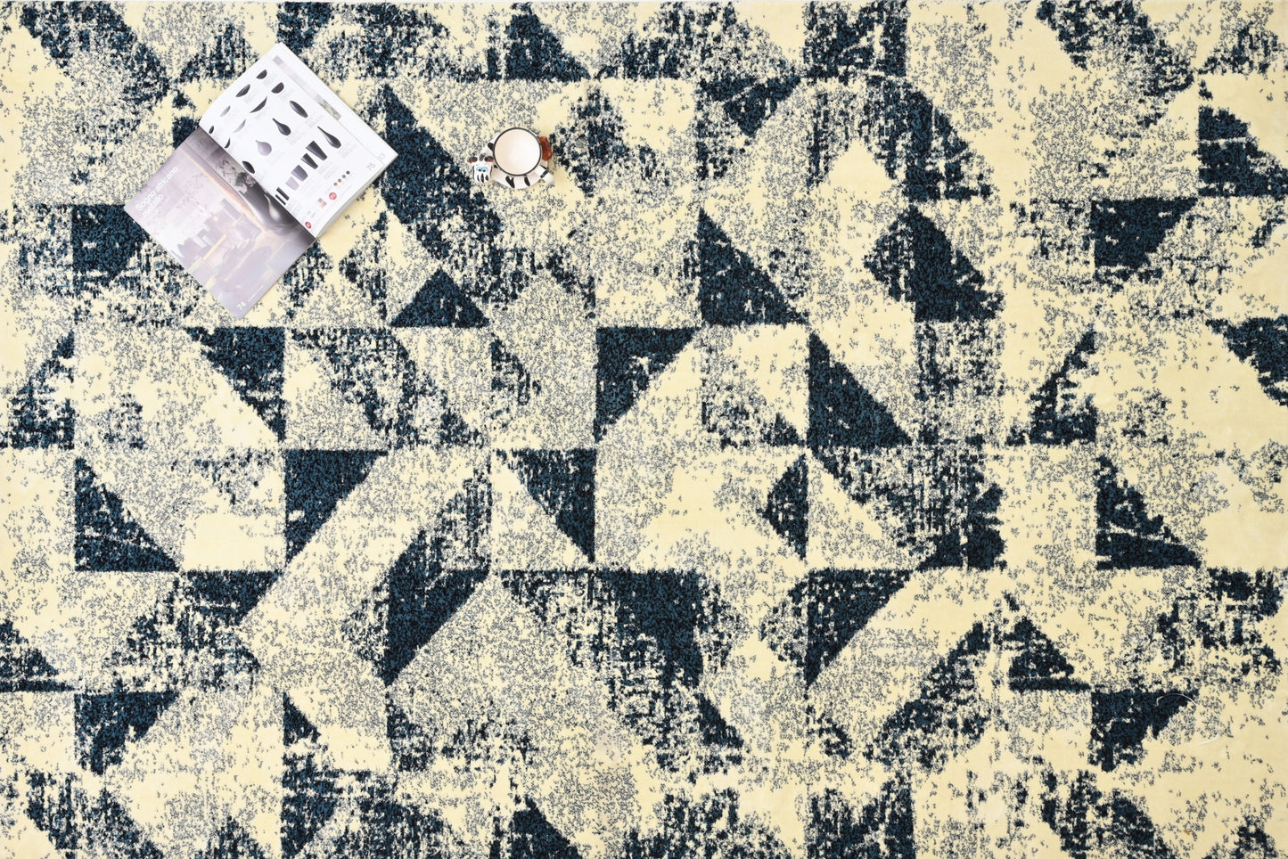 Alfombra Moderna Geométrica – Crema y Negro