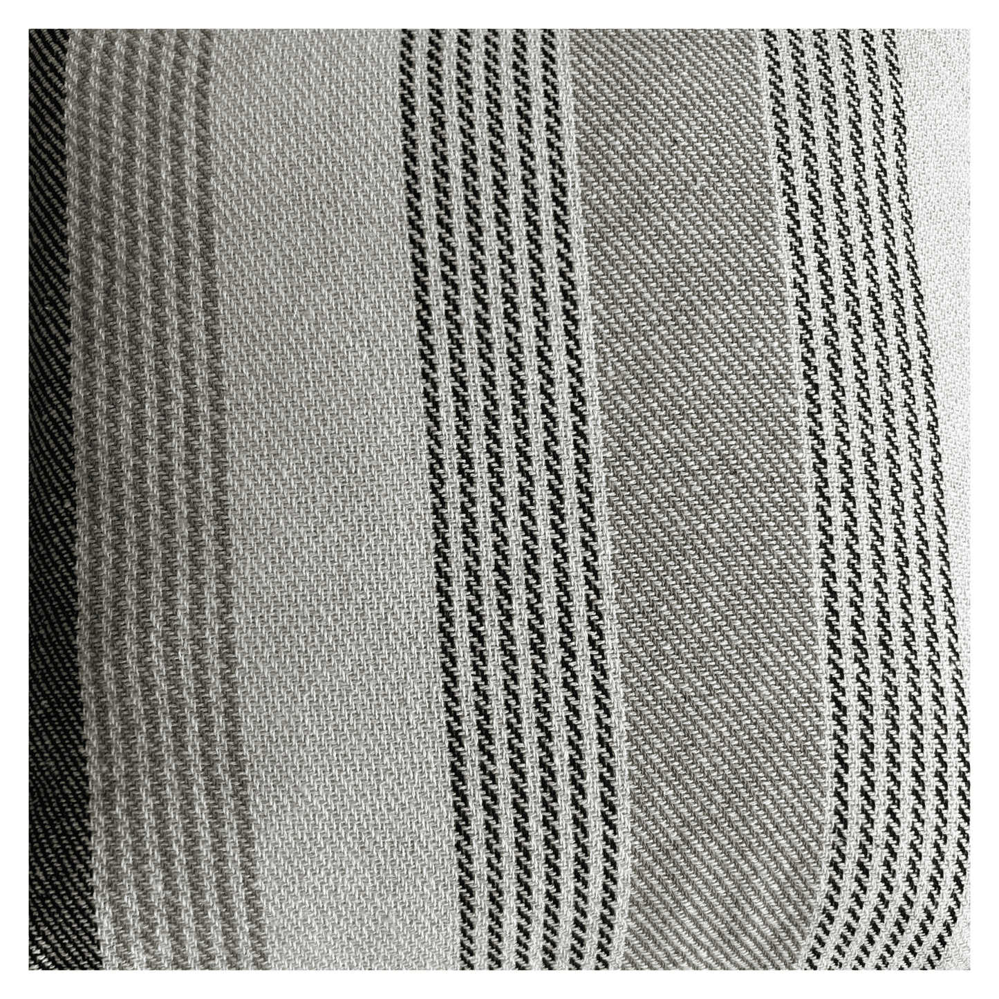 Set de Manta  y 2 Cojines de Algodón Tejida a Mano