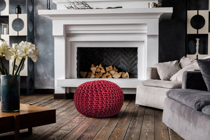 Puf Dori de algodón rojo tejido a mano