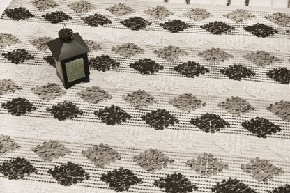 Alfombra de Algodón con Patrón de Diamante – Borde y Flecos