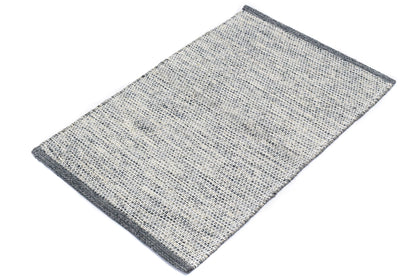 Alfombra de Algodón Plateada con Borde Carbón