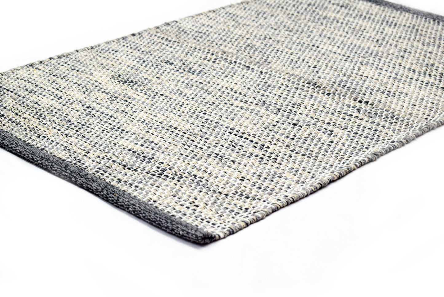 Alfombra de Algodón Plateada con Borde Carbón