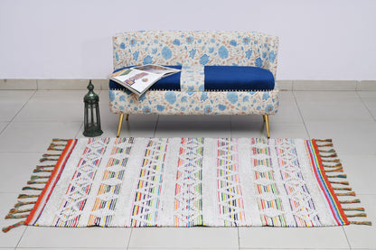 Alfombra de Algodón con Patrón de Diamante – Borde y Flecos