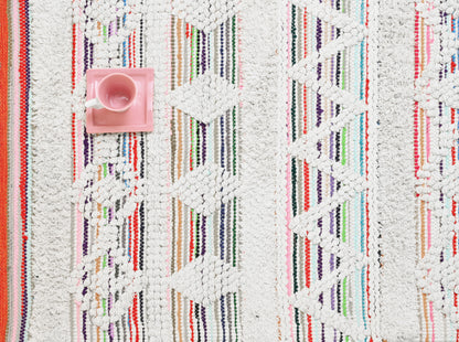 Alfombra de Algodón con Patrón de Diamante – Borde y Flecos