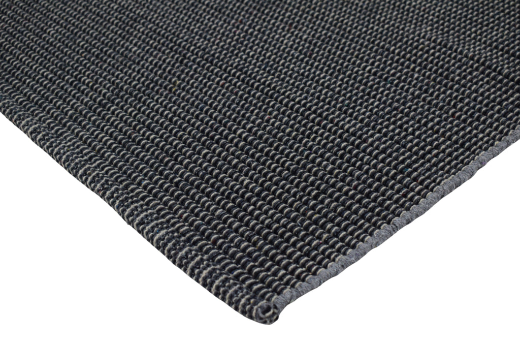 Alfombra de Playa Tejida a Mano Piedra Tormentosa en Gris Oscuro