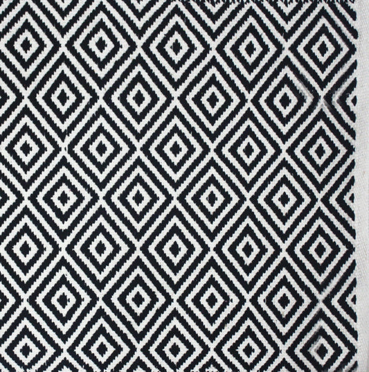 Alfombra de Algodón con Patrón de Diamante Borde Acabado IC17719 Negro